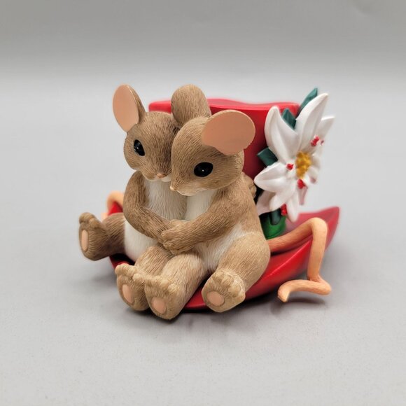 Charming Tails Nothing Tops Off The Season Like Having You By My Side Figurine - Picture 1 of 9